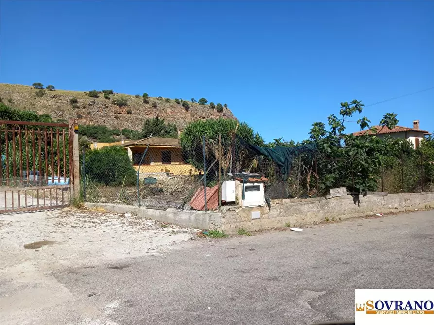 Immagine 2 di Villa in vendita  snc a Capaci