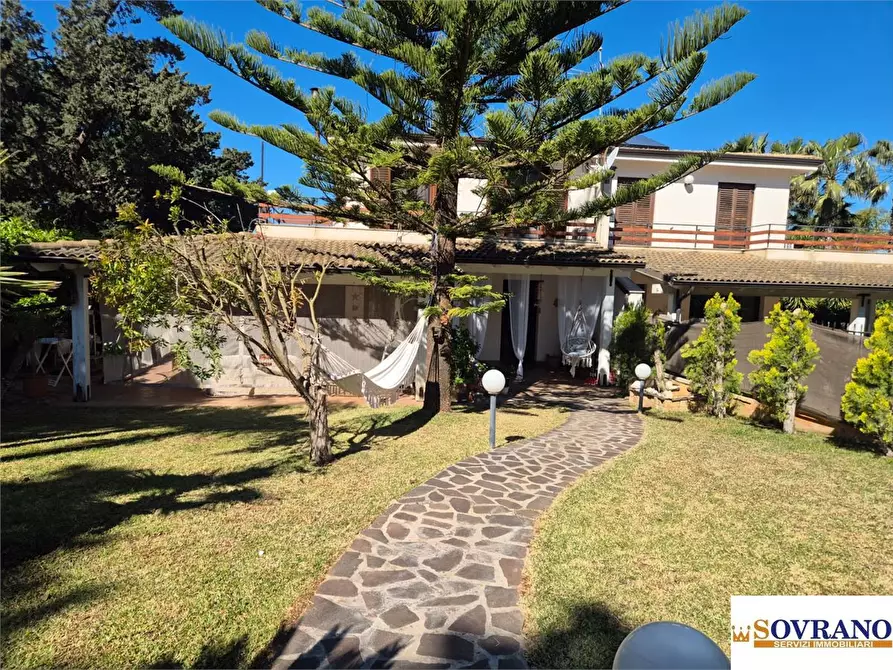 Immagine 4 di Villa in vendita  a Terrasini