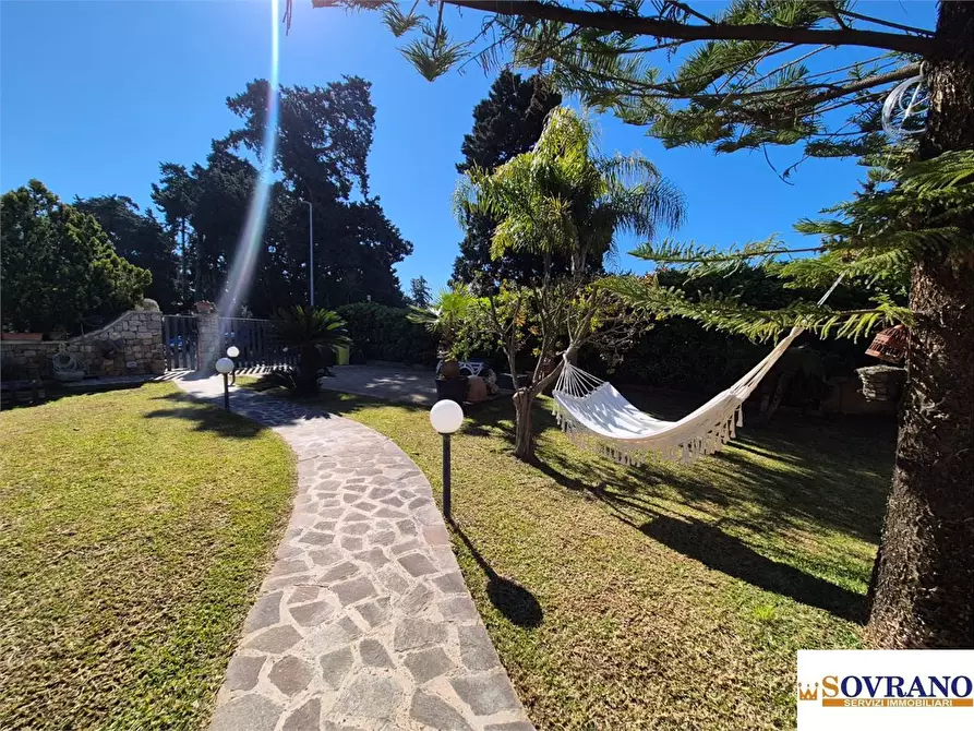 Immagine 9 di Villa in vendita  a Terrasini