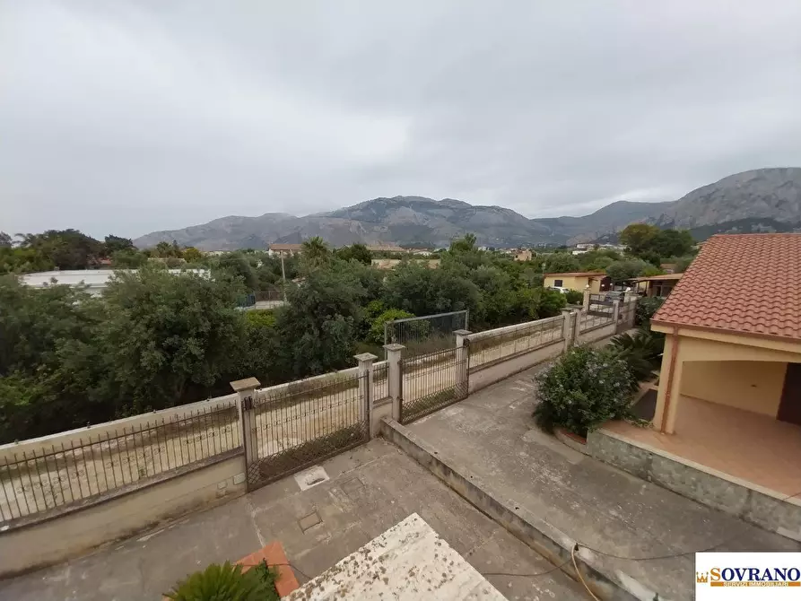 Immagine 6 di Villa in vendita  104 a Carini