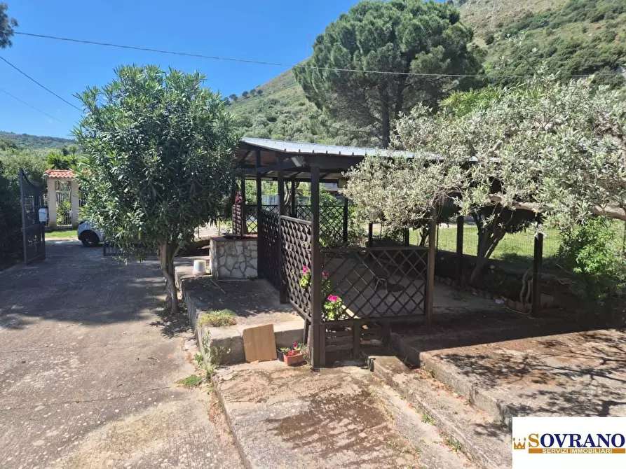 Immagine 9 di Villa in vendita  a Carini