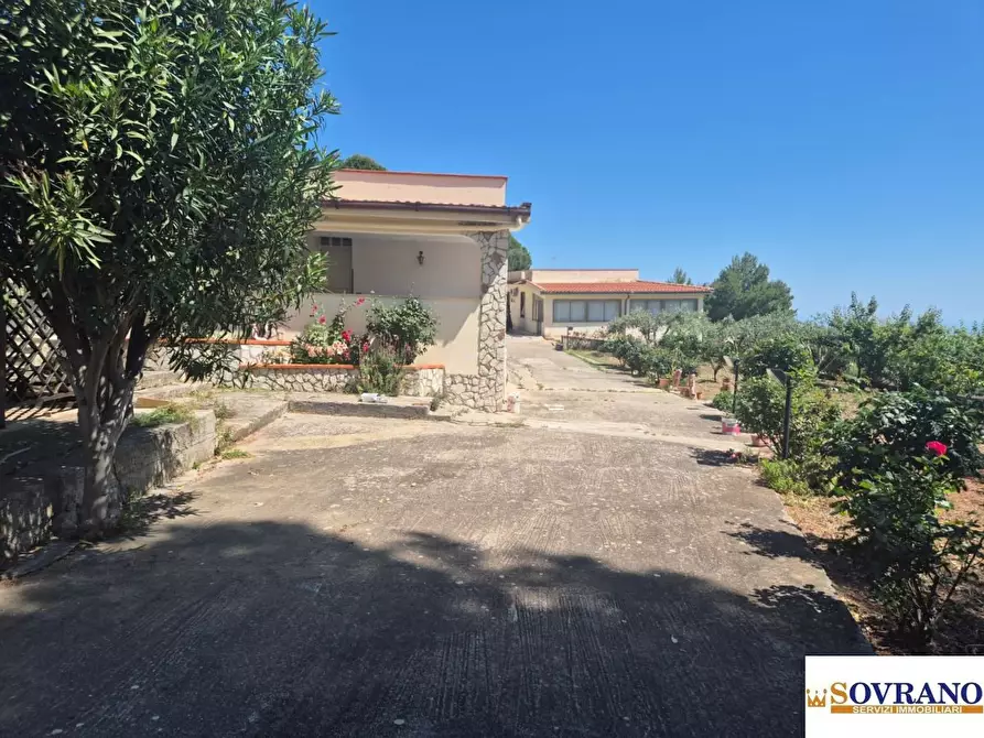 Immagine 4 di Villa in vendita  a Carini