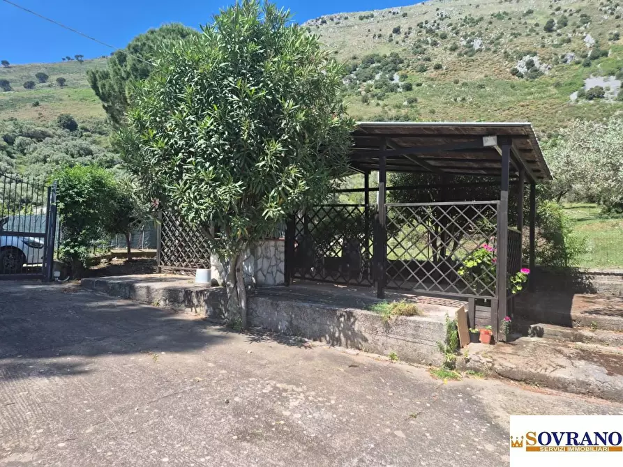 Immagine 7 di Villa in vendita  a Carini