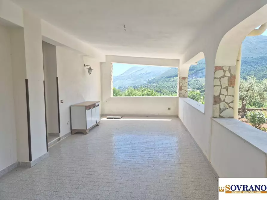 Immagine 10 di Villa in vendita  a Carini