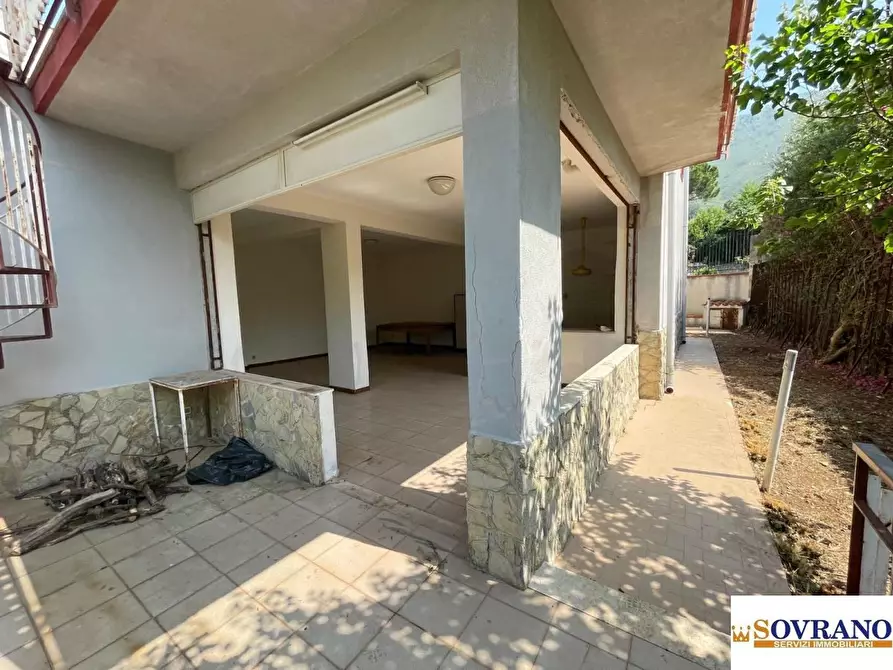 Immagine 8 di Villa in vendita  a Carini
