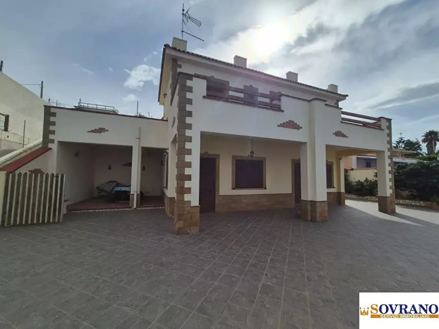 Immagine 3 di Villa in vendita  a Trappeto