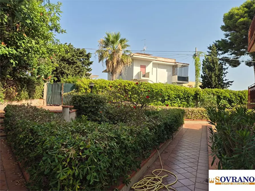 Immagine 9 di Villa in vendita  a Carini