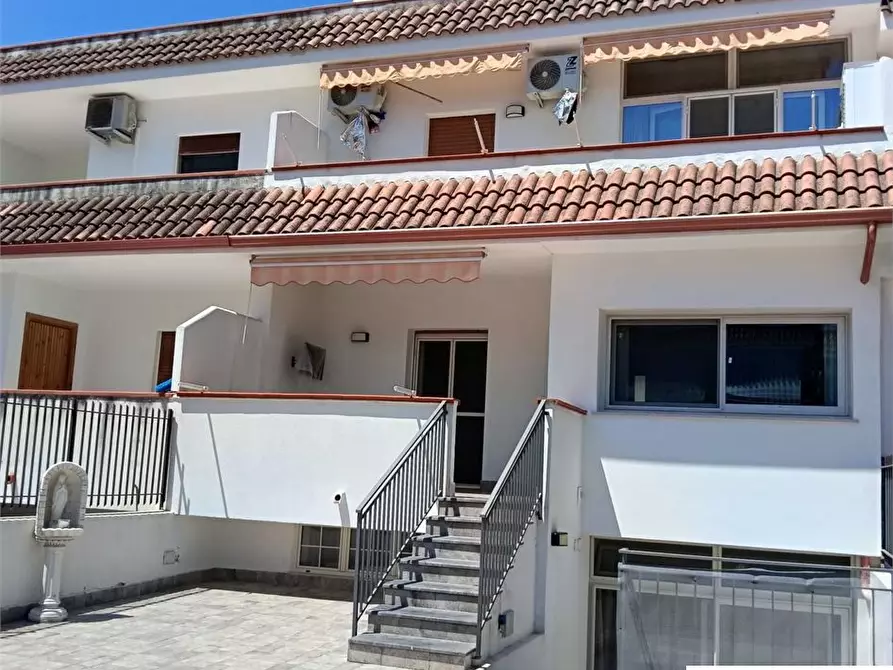 Immagine 1 di Villetta a schiera in vendita  41 a Carini