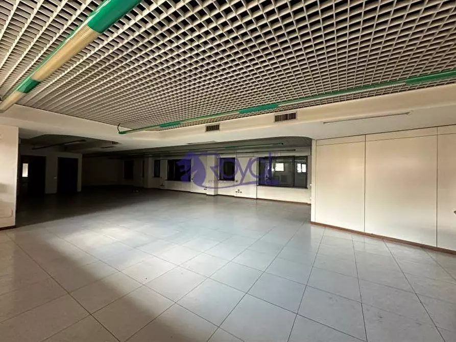 Immagine 1 di Ufficio in affitto  a Parabiago