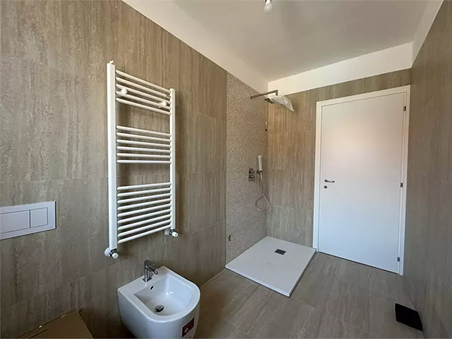 Immagine 7 di Appartamento in vendita  a Parabiago