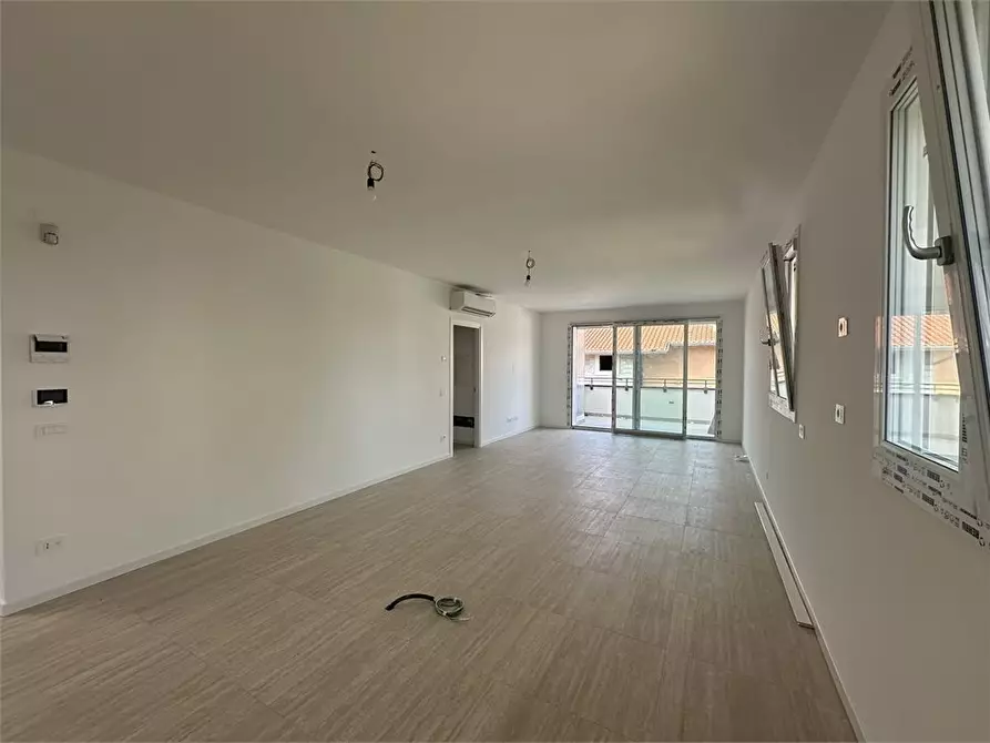 Immagine 9 di Appartamento in vendita  a Parabiago