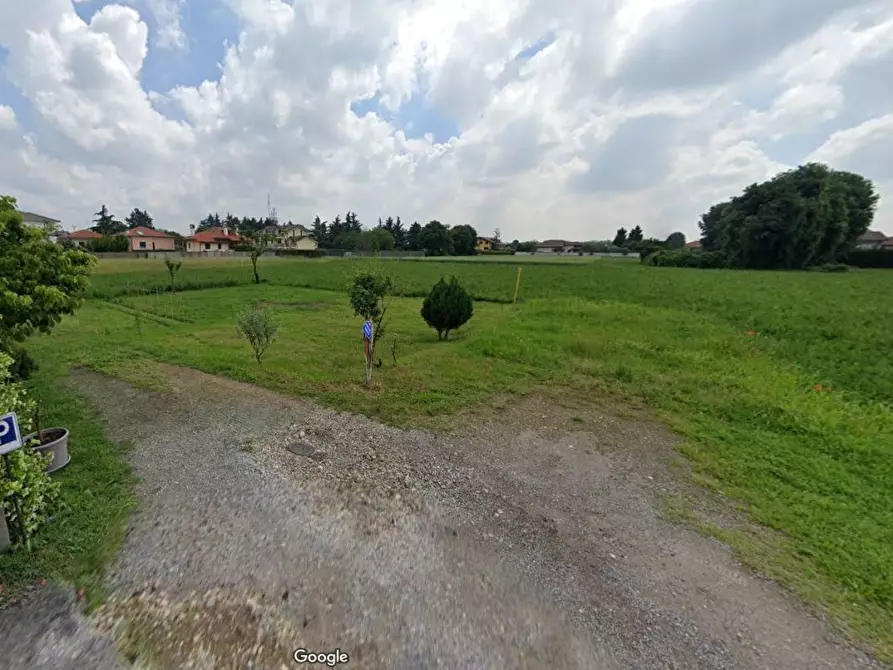 Immagine 2 di Terreno edificabile in vendita  a Nerviano