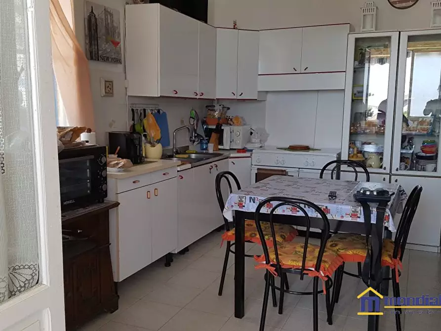 Immagine 4 di Villa in vendita  a Pachino