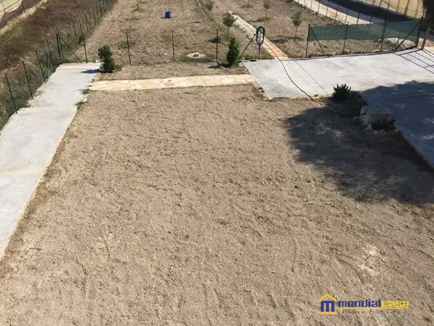 Immagine 3 di Villa in vendita  a Pachino
