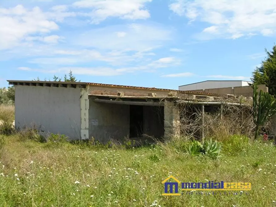 Immagine 2 di Casa indipendente in vendita  a Pachino