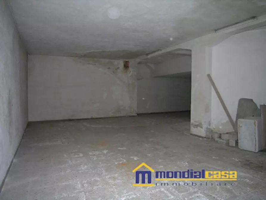 Immagine 5 di Garage in vendita  a Pachino