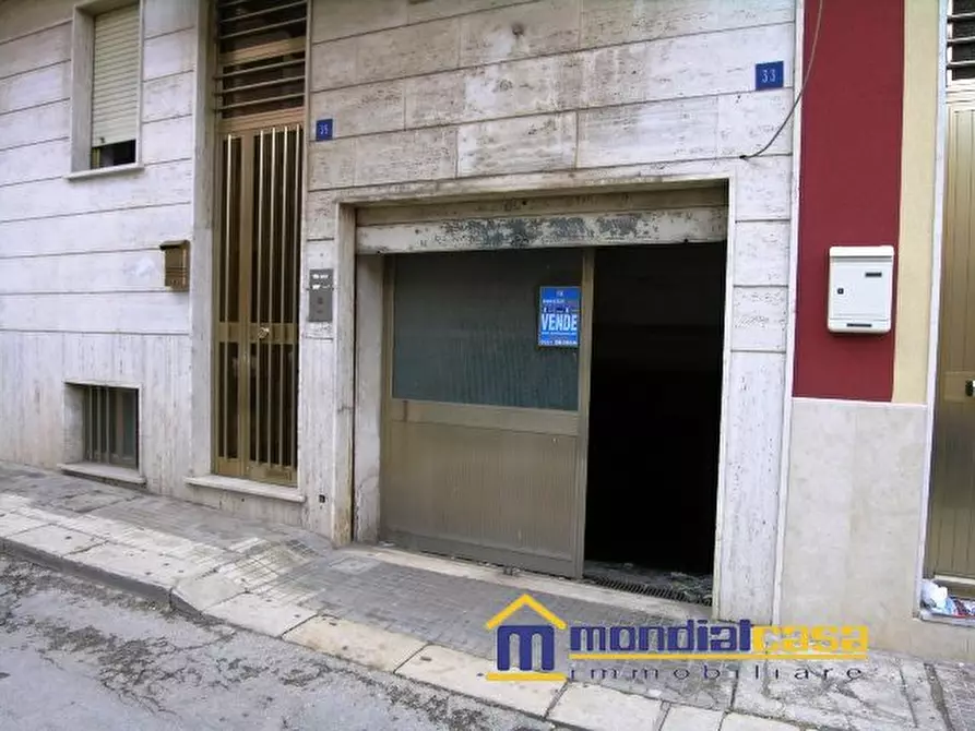 Immagine 1 di Garage in vendita  a Pachino