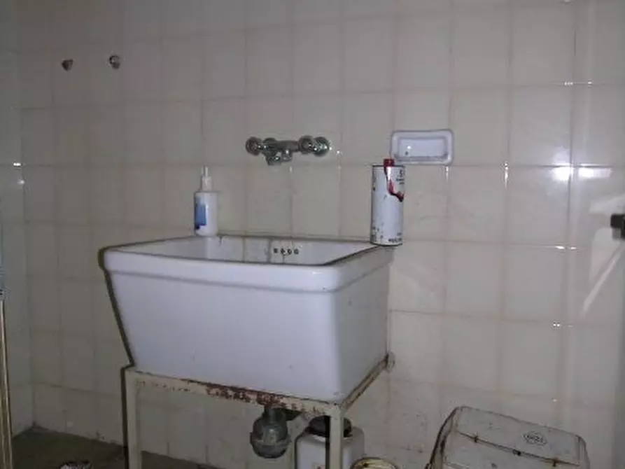 Immagine 7 di Garage in vendita  a Pachino