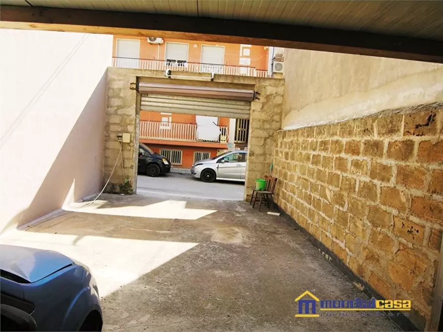 Immagine 3 di Garage in vendita  a Pachino