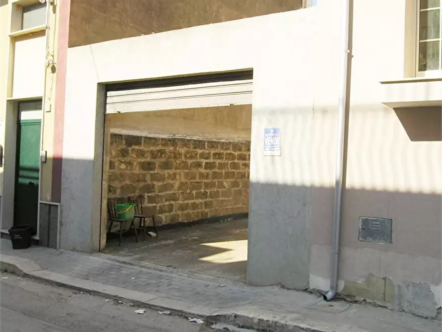 Immagine 5 di Garage in vendita  a Pachino