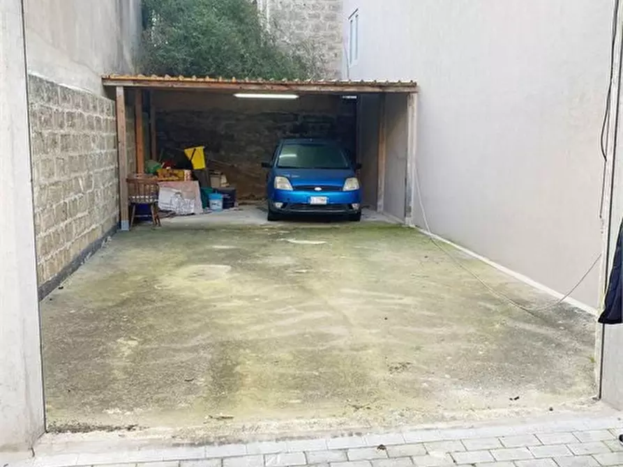 Immagine 4 di Garage in vendita  a Pachino