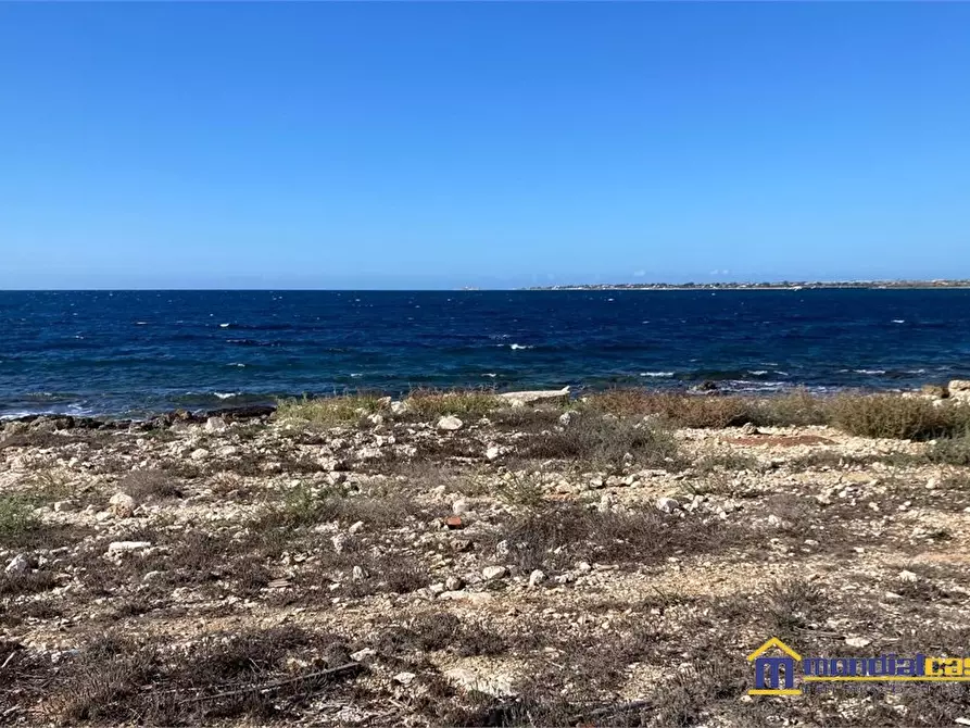 Immagine 2 di Terreno in vendita  a Portopalo Di Capo Passero