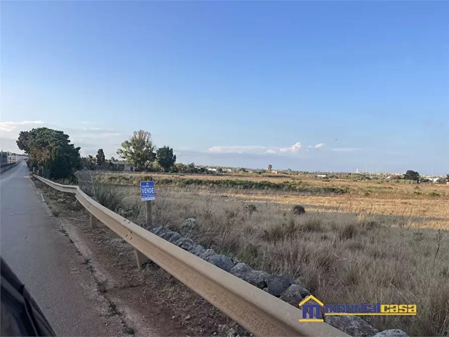 Immagine 1 di Terreno in vendita  a Portopalo Di Capo Passero