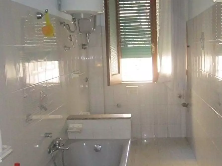 Immagine 8 di Appartamento in vendita  a Melito Di Porto Salvo