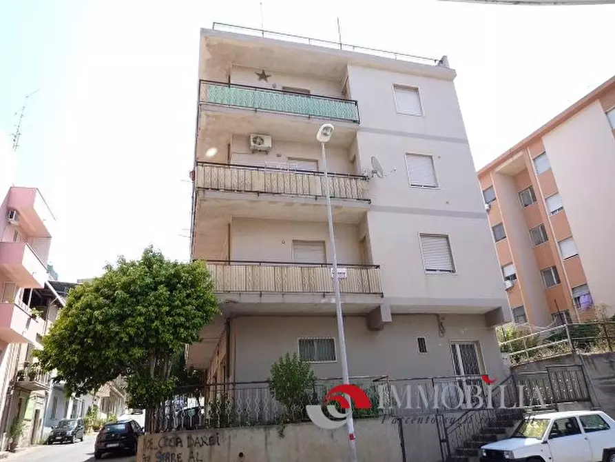 Immagine 1 di Appartamento in vendita  a Reggio Di Calabria
