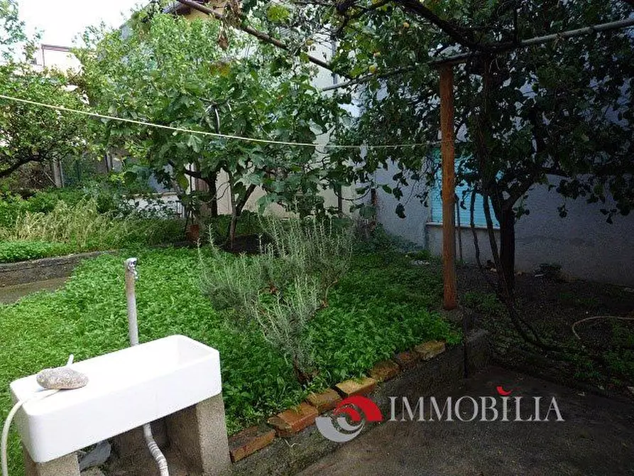 Immagine 7 di Casa indipendente in vendita  a Melito Di Porto Salvo