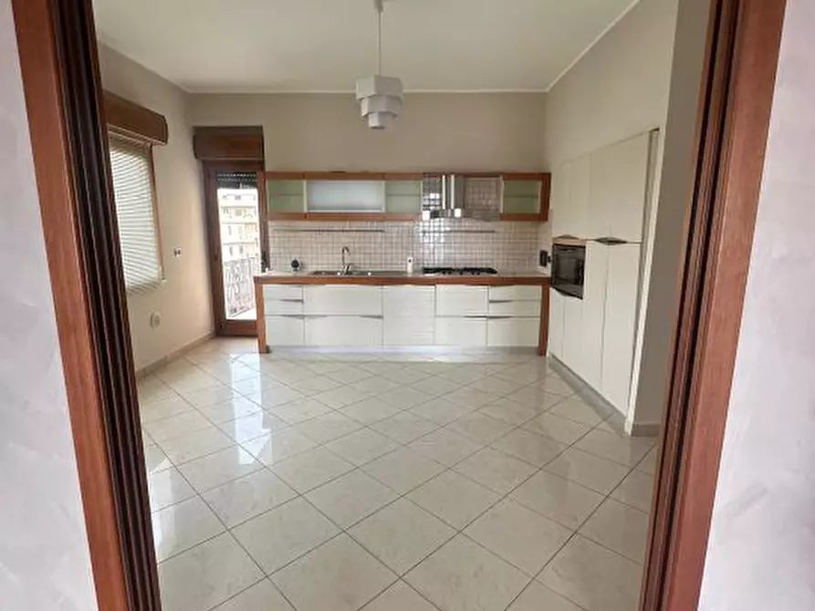 Immagine 4 di Appartamento in affitto  a Melito Di Porto Salvo