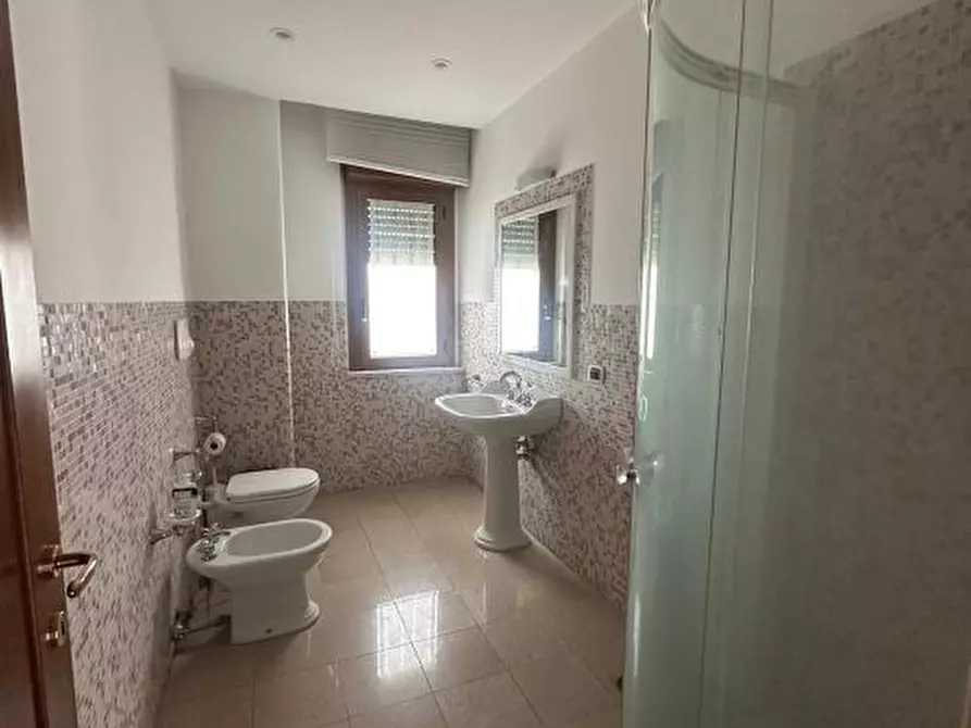 Immagine 10 di Appartamento in affitto  a Melito Di Porto Salvo