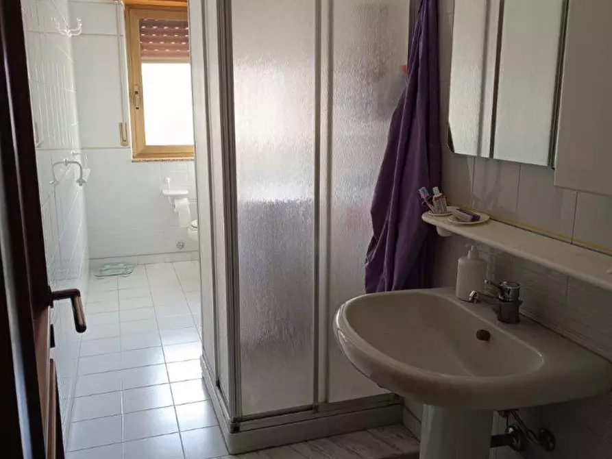 Immagine 8 di Appartamento in affitto  a Melito Di Porto Salvo