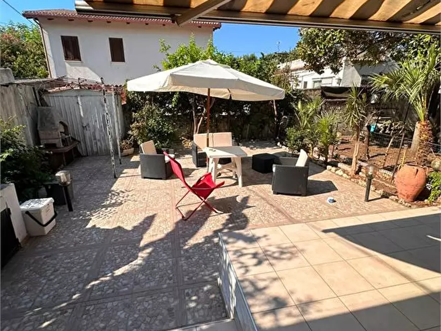 Immagine 2 di Casa indipendente in vendita  35 a Melito Di Porto Salvo
