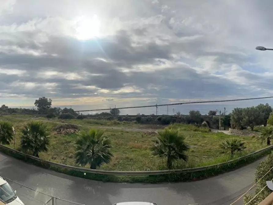Immagine 8 di Casa indipendente in vendita  a Bova Marina