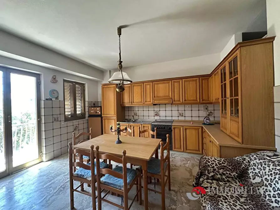 Immagine 3 di Casa indipendente in vendita  190 a San Lorenzo