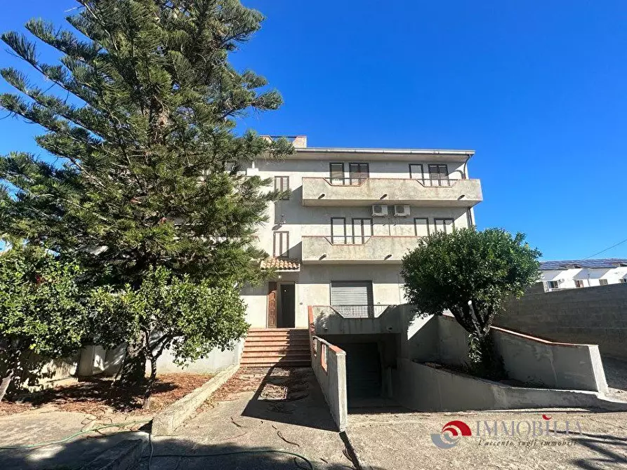 Immagine 1 di Casa indipendente in vendita  a Melito Di Porto Salvo
