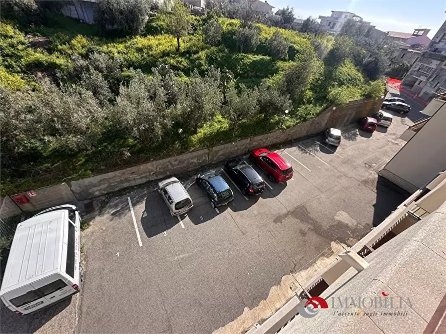 Immagine 5 di Appartamento in vendita  a Bova Marina