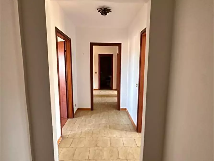 Immagine 8 di Appartamento in vendita  a Bova Marina