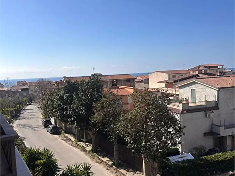 Immagine 2 di Appartamento in vendita  a Bova Marina
