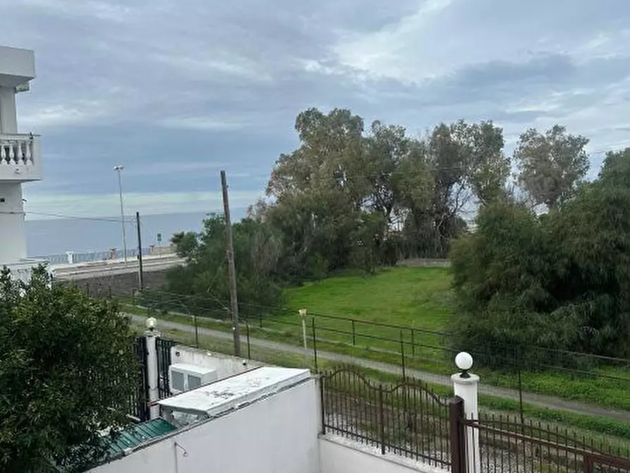 Immagine 5 di Appartamento in vendita  a Melito Di Porto Salvo