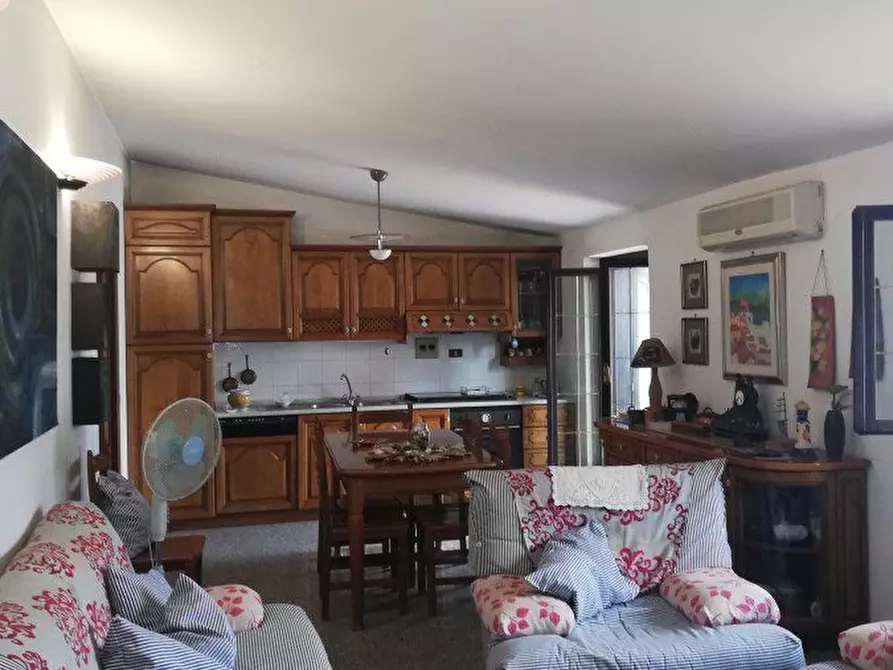Immagine 5 di Appartamento in vendita  a Melito Di Porto Salvo