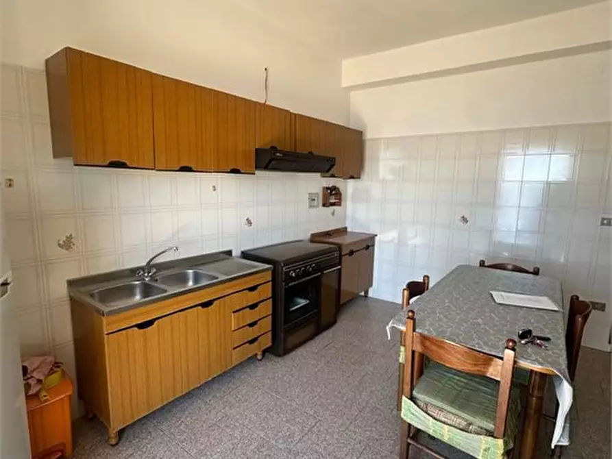 Immagine 6 di Appartamento in vendita  36 a San Lorenzo