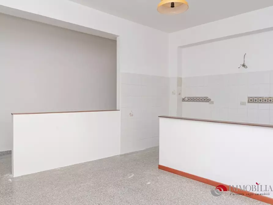 Immagine 5 di Palazzo in vendita  a Melito Di Porto Salvo