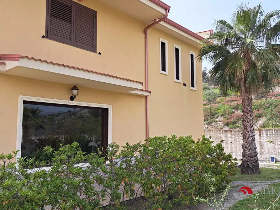 Immagine 9 di Villa in vendita  a Bova Marina