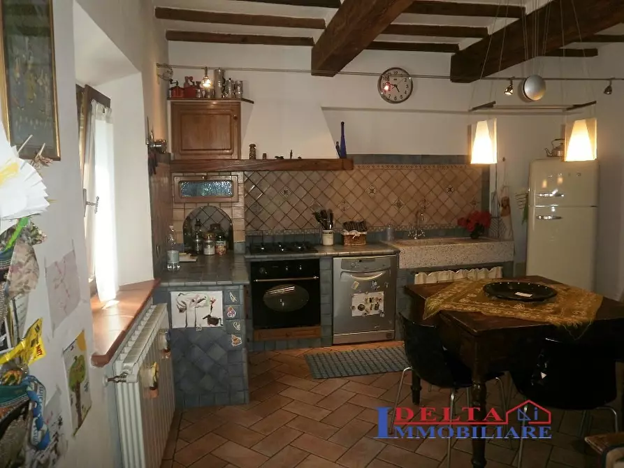 Immagine 2 di Casa semindipendente in vendita  a Castellina Marittima