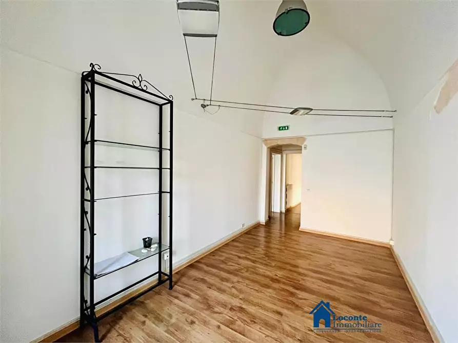 Immagine 9 di Appartamento in vendita  a Capurso