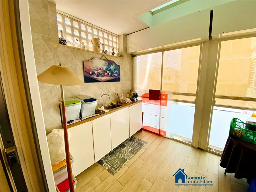 Immagine 9 di Appartamento in vendita  a Capurso