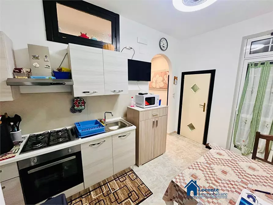 Immagine 10 di Appartamento in vendita  a Capurso