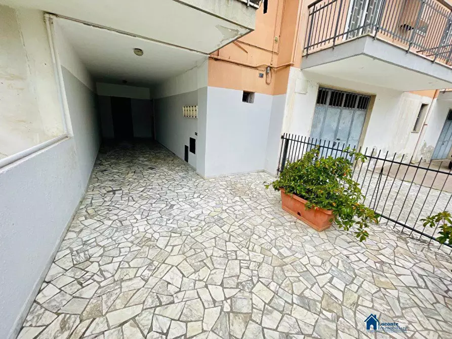 Immagine 3 di Appartamento in vendita  a Capurso